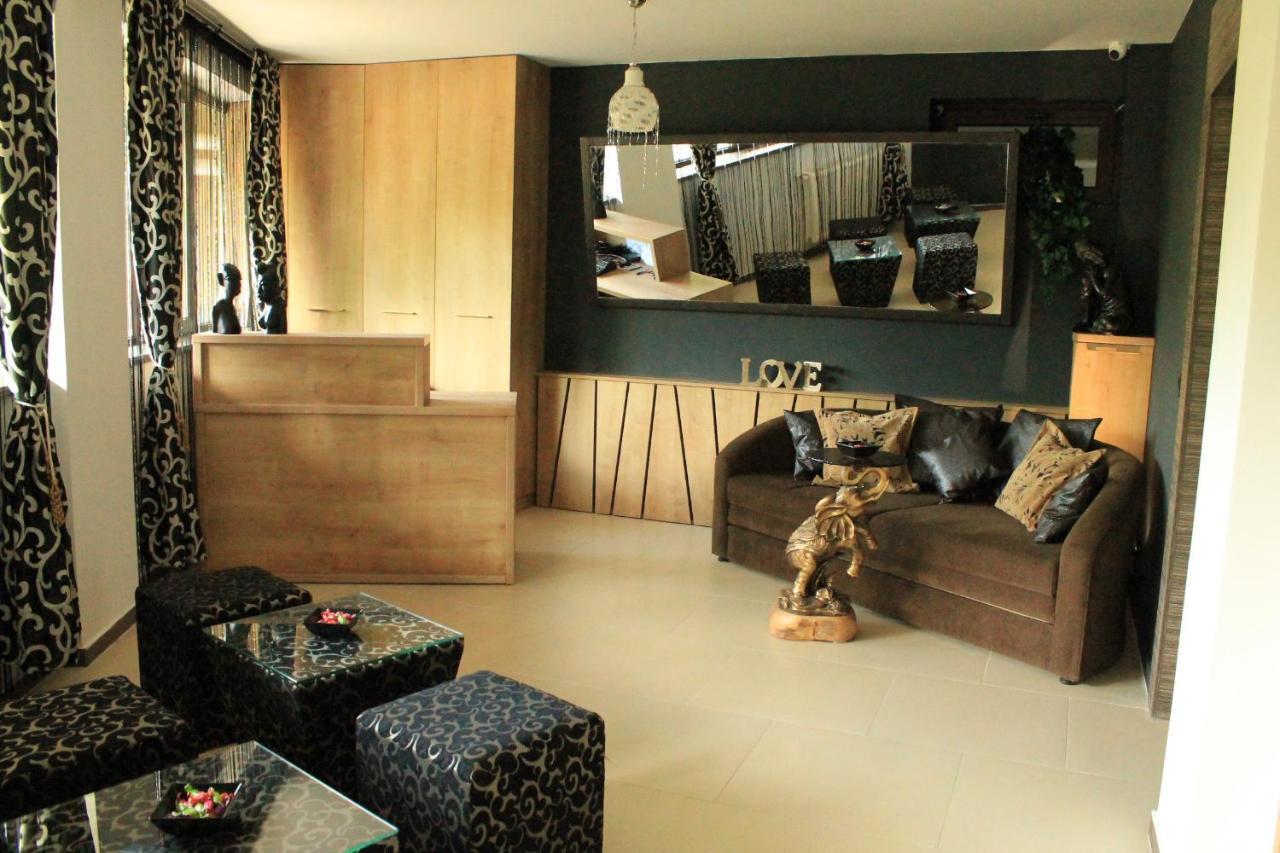 Theline Otel Bükreş Dış mekan fotoğraf