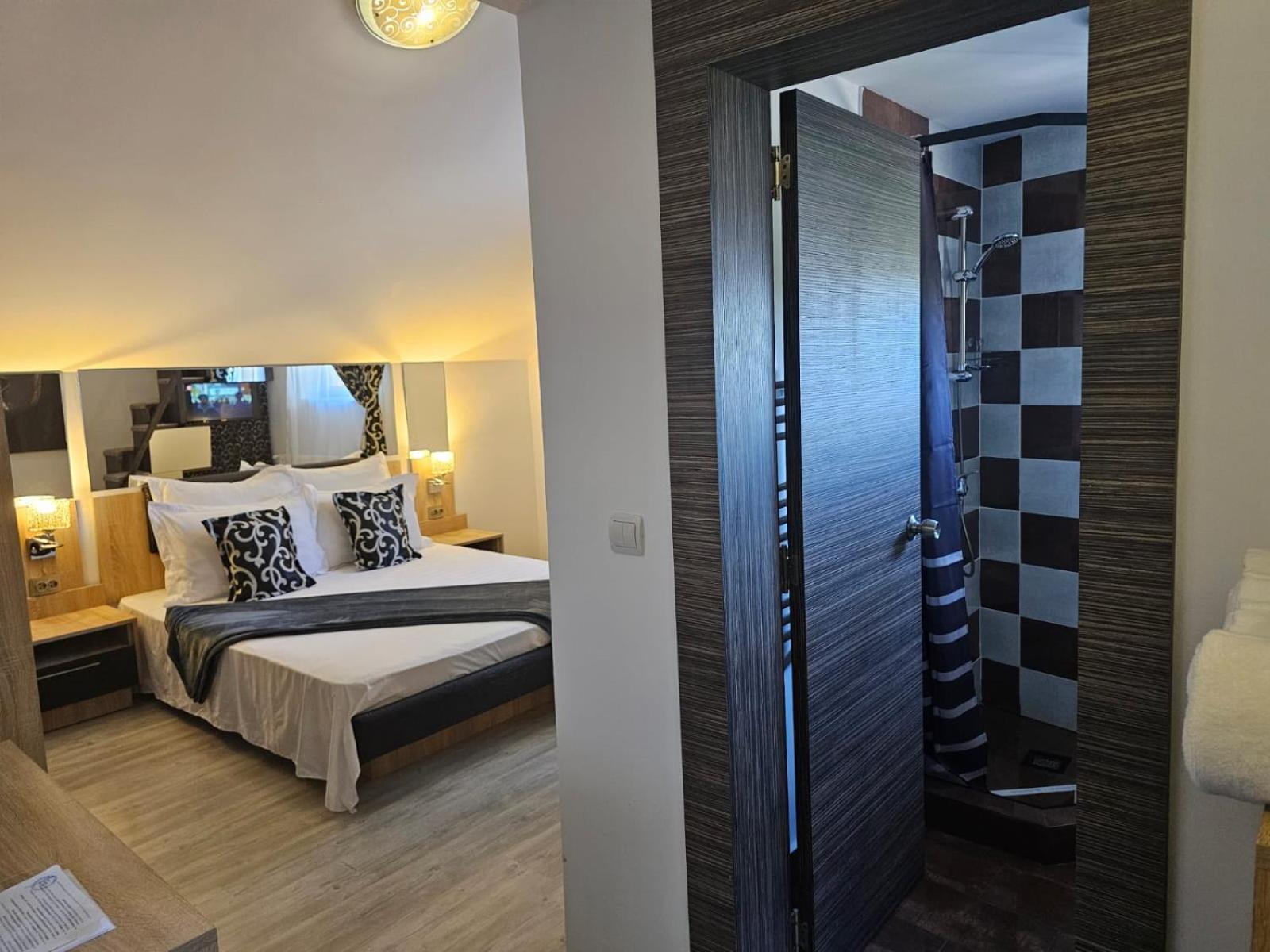 Theline Otel Bükreş Dış mekan fotoğraf